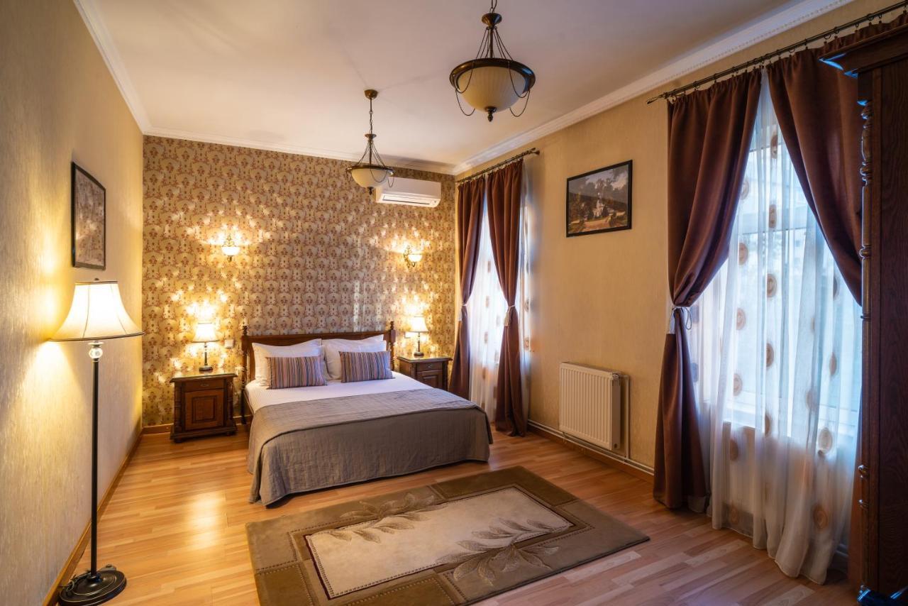 Hotel Europa Târgu Jiu Екстериор снимка