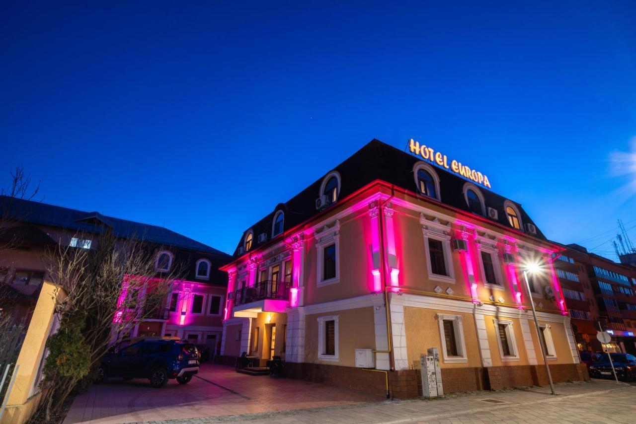 Hotel Europa Târgu Jiu Екстериор снимка