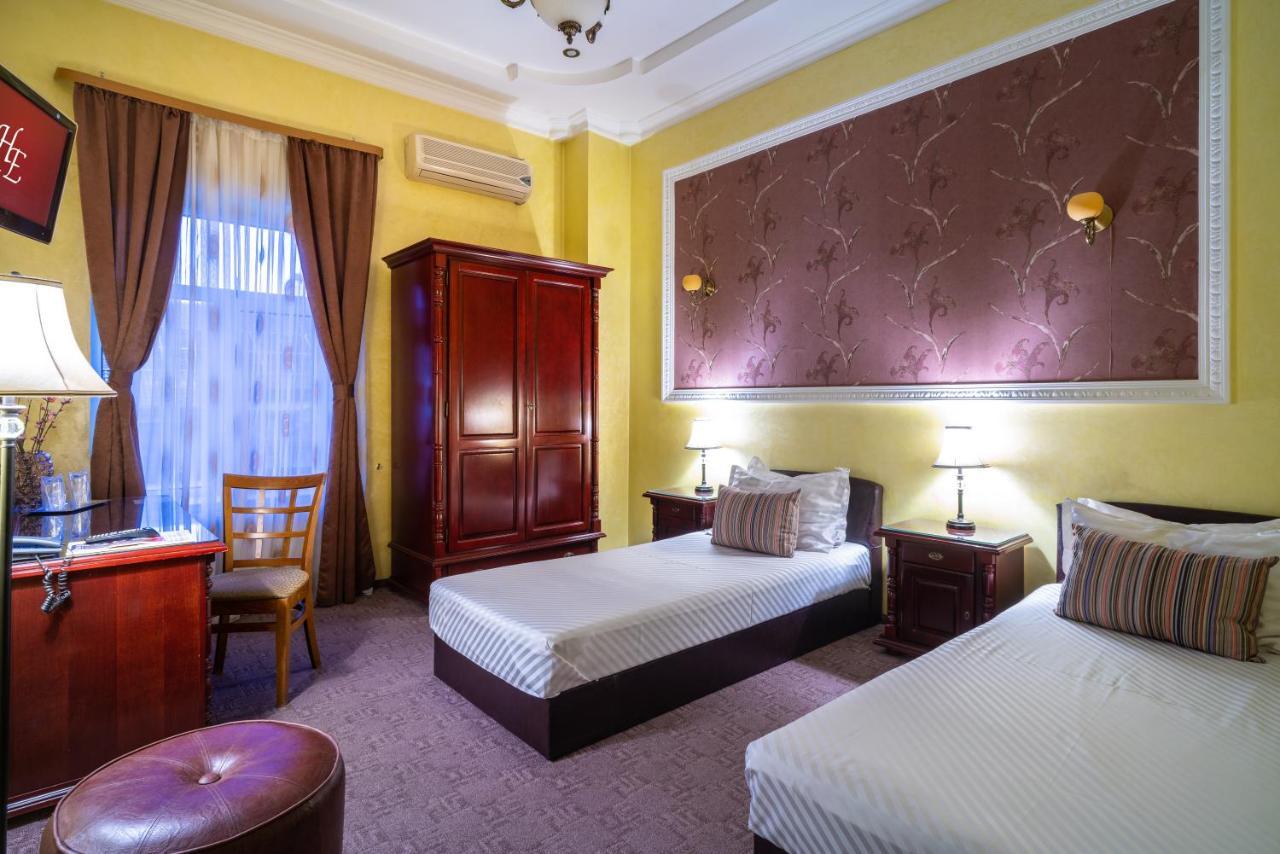 Hotel Europa Târgu Jiu Екстериор снимка